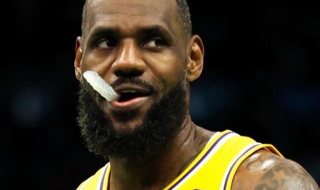 PG电子模拟器-湖人更新伤情报告：詹姆斯能出战勇士，东契奇、里夫斯仍缺阵