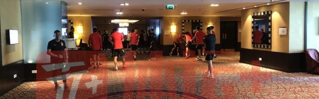 国足酒店内一日两练 核酸“三天一测”确保安全